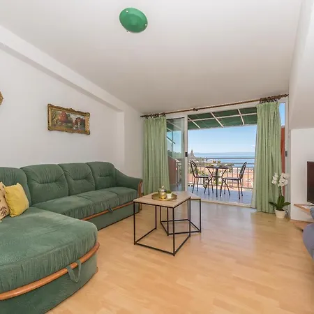 Zoka Apartman Makarska