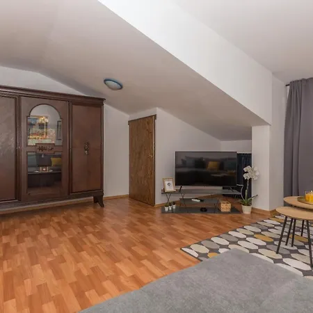 Apartamento Zoka Makarska