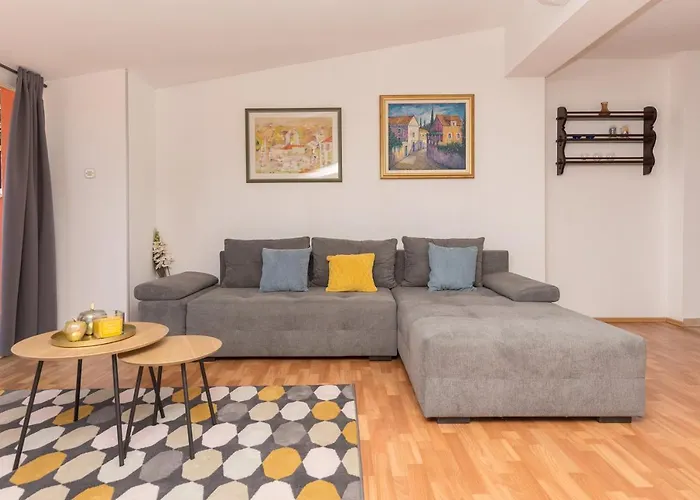 Zoka Apartman Makarska