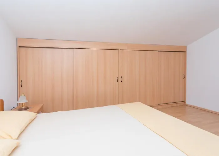 Zoka Apartment Makarska