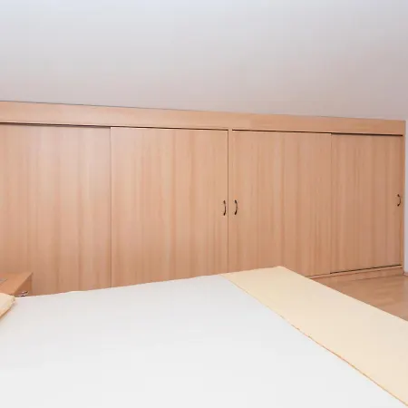 Zoka Apartamento Makarska